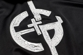 とても立体的な表現をしているTシャツのプリント面の全体像