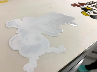 タプタプになるほど多くプリントされた白インク