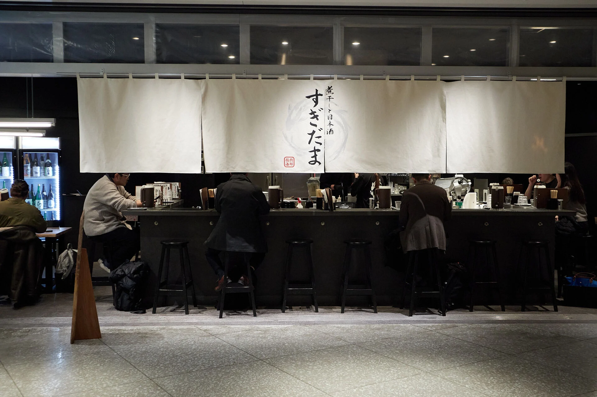 DTFプリントで作られたラーメン店の暖簾