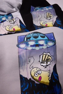 UFOと漫画風のキャラクターをフルカラーでDTFプリントしたスウェット
